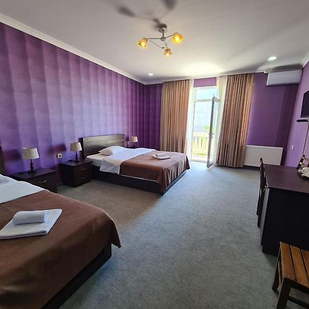 Georgian House Hotell Kutaisi Eksteriør bilde