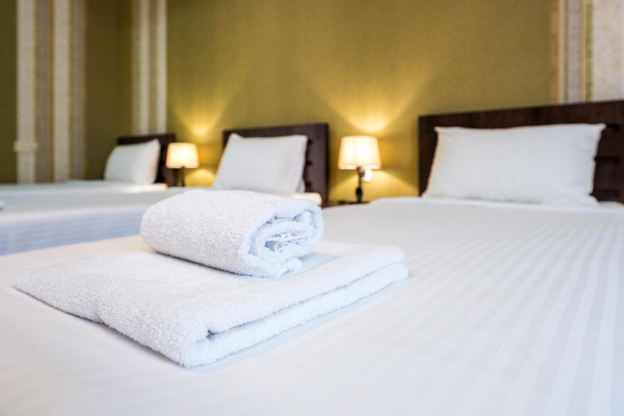 Georgian House Hotell Kutaisi Eksteriør bilde
