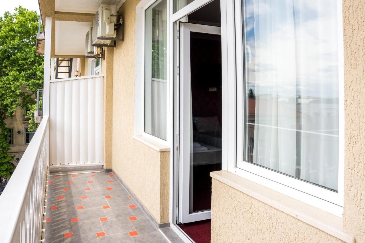 Georgian House Hotell Kutaisi Eksteriør bilde