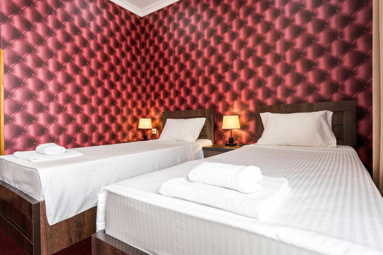 Georgian House Hotell Kutaisi Eksteriør bilde