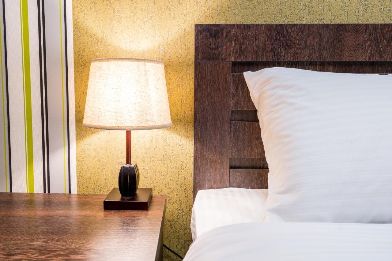 Georgian House Hotell Kutaisi Eksteriør bilde