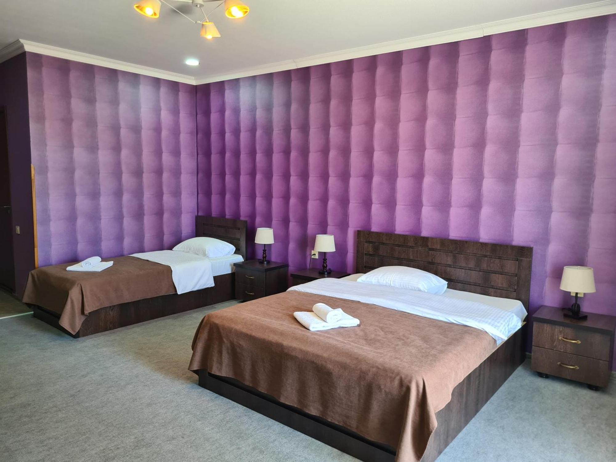 Georgian House Hotell Kutaisi Eksteriør bilde